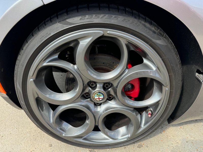 ALFA ROMEO 4C