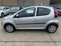 PEUGEOT 107